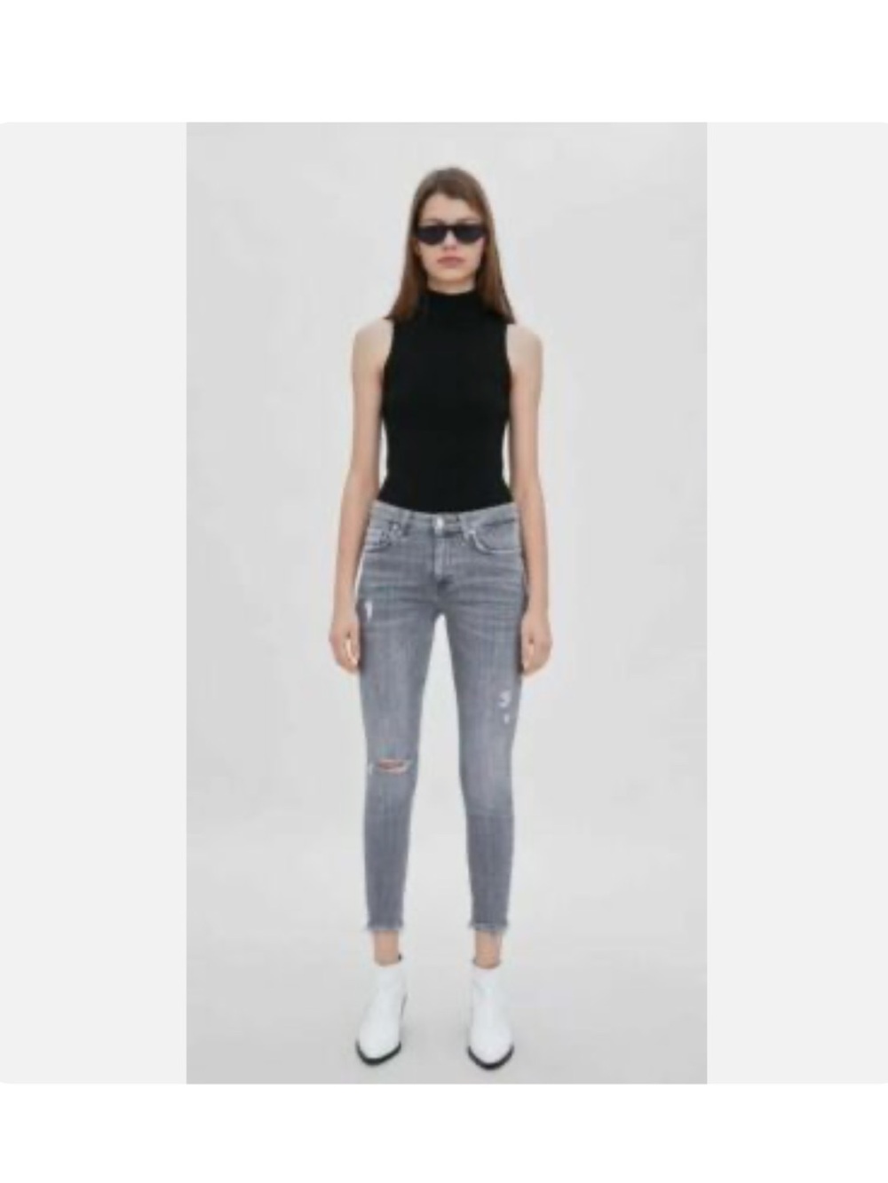 Zara MidRise Grey Distressed Women’s Jeans Brand Nee